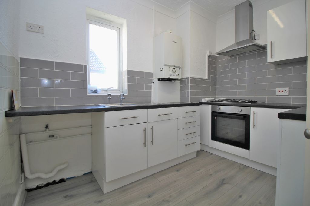 Property photo 2 of 13 70