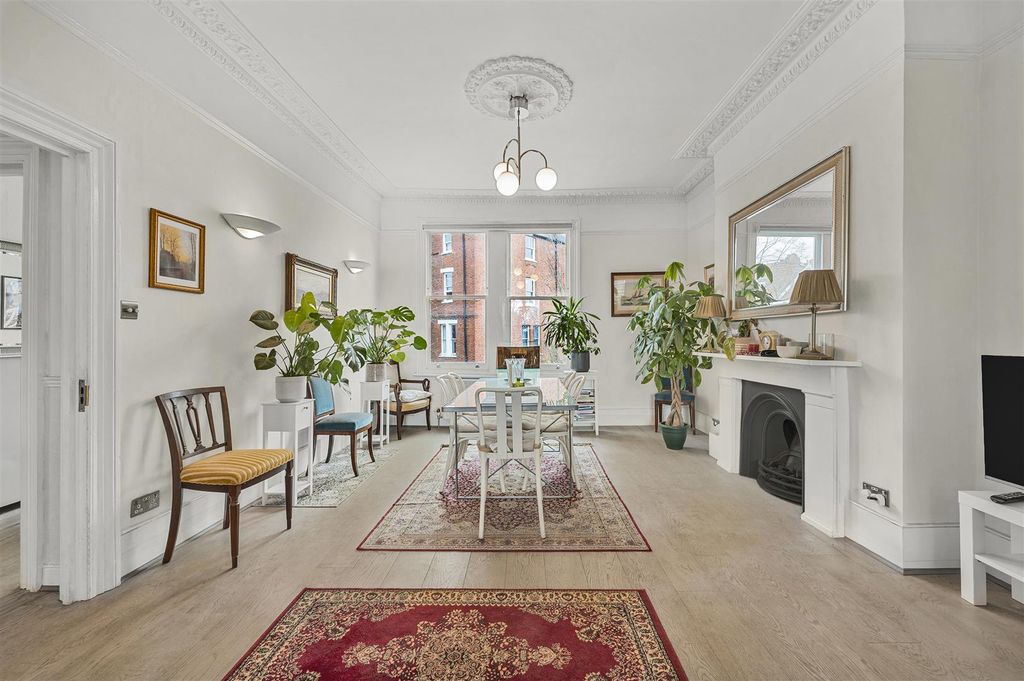 Property photo 1 of 12 Dining1.Jpg