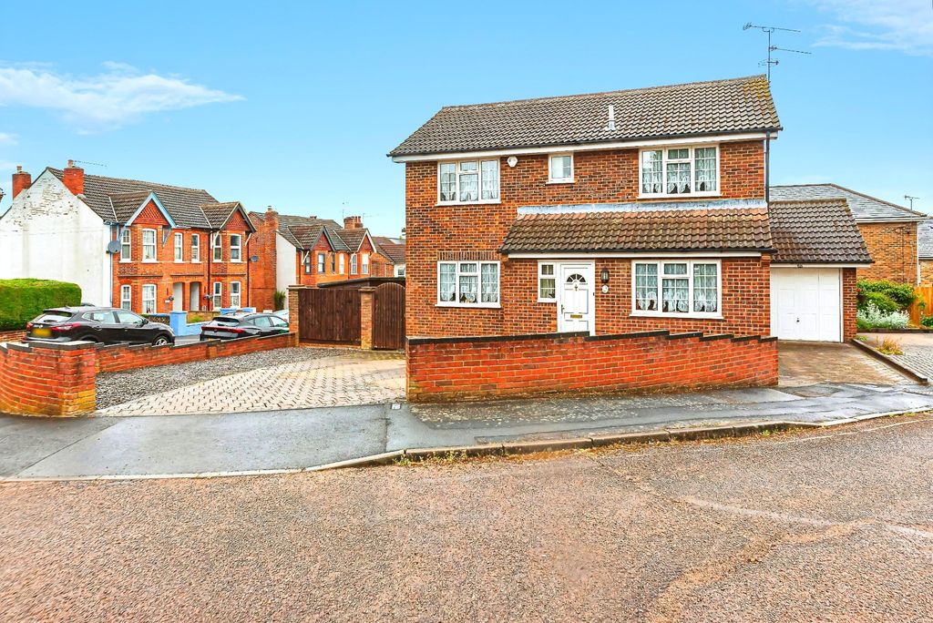 Property photo 1 of 13 Pbox-Img.Jpg