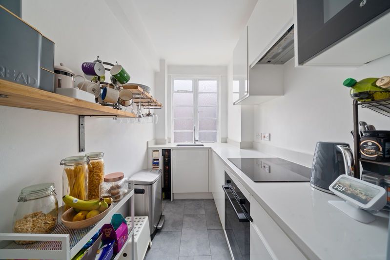 Property photo 3 of 11 Photo 7