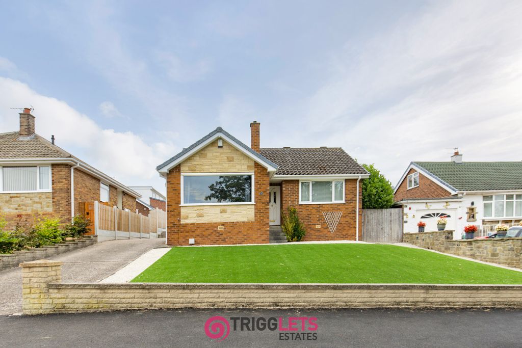 Property photo 2 of 22
