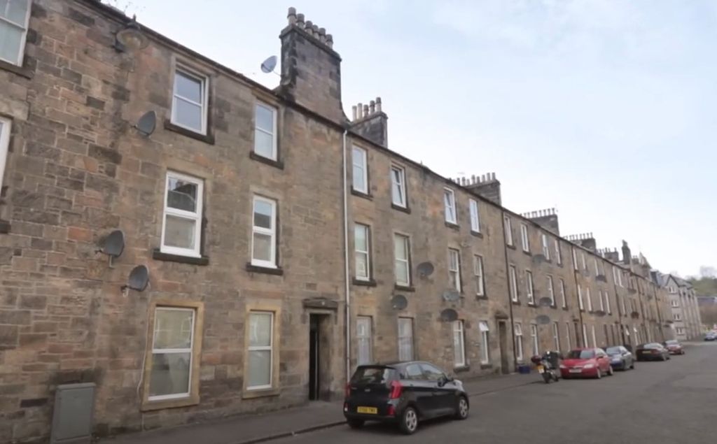 Property photo 2 of 8 Photo 2