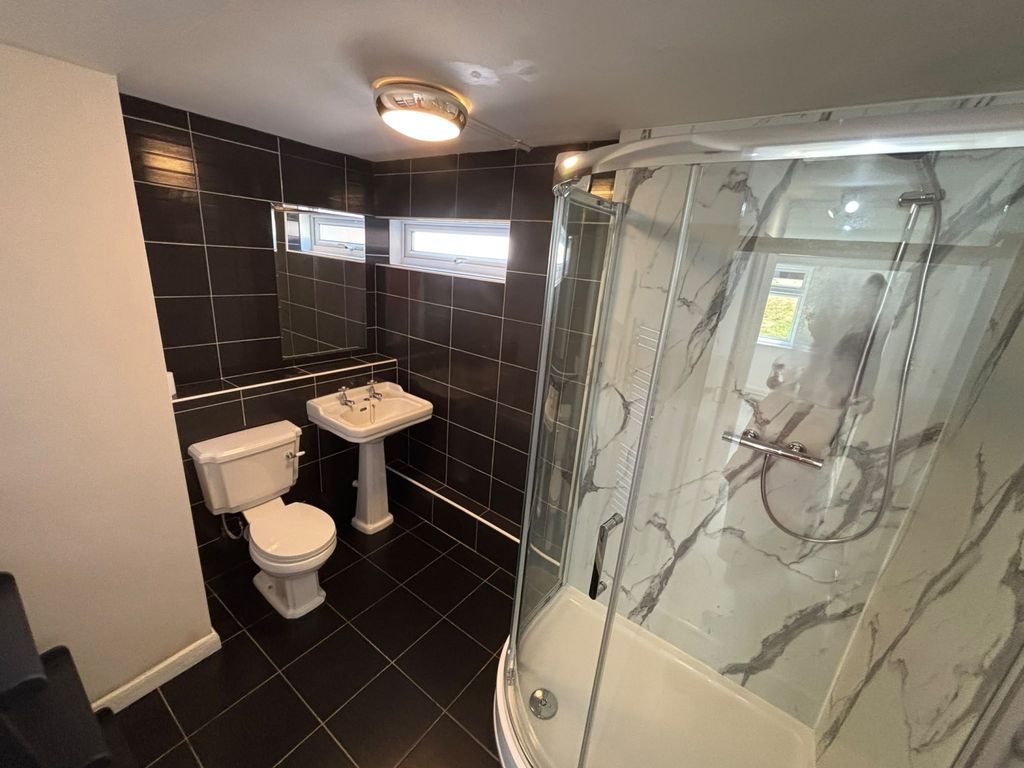 Property photo 3 of 10 Img_2699