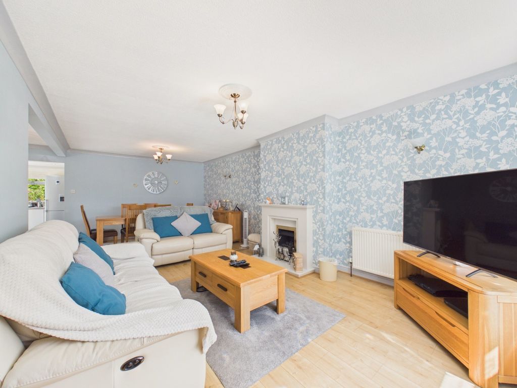Property photo 2 of 13 5354862