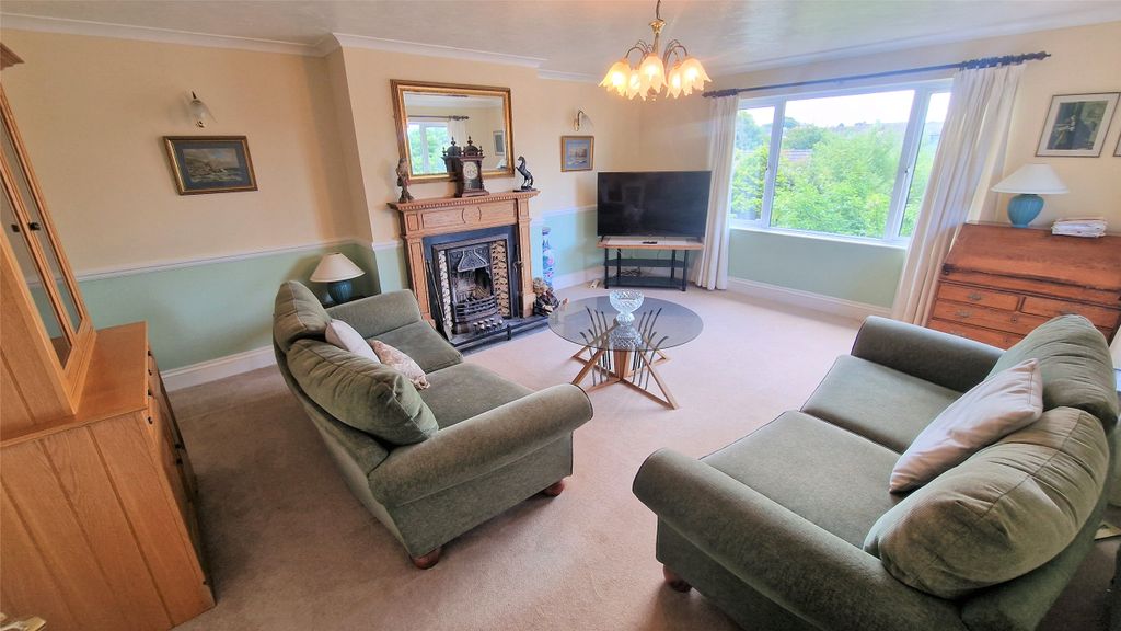 Property photo 2 of 14 Picture No. 03