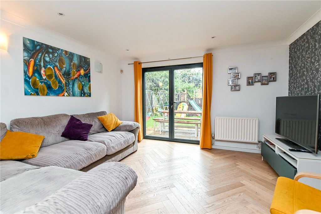 Property photo 3 of 20 Picture No. 06