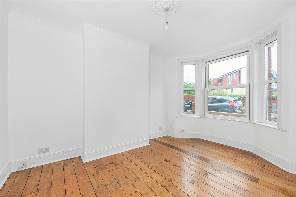 Property photo 3 of 21 Reception Room