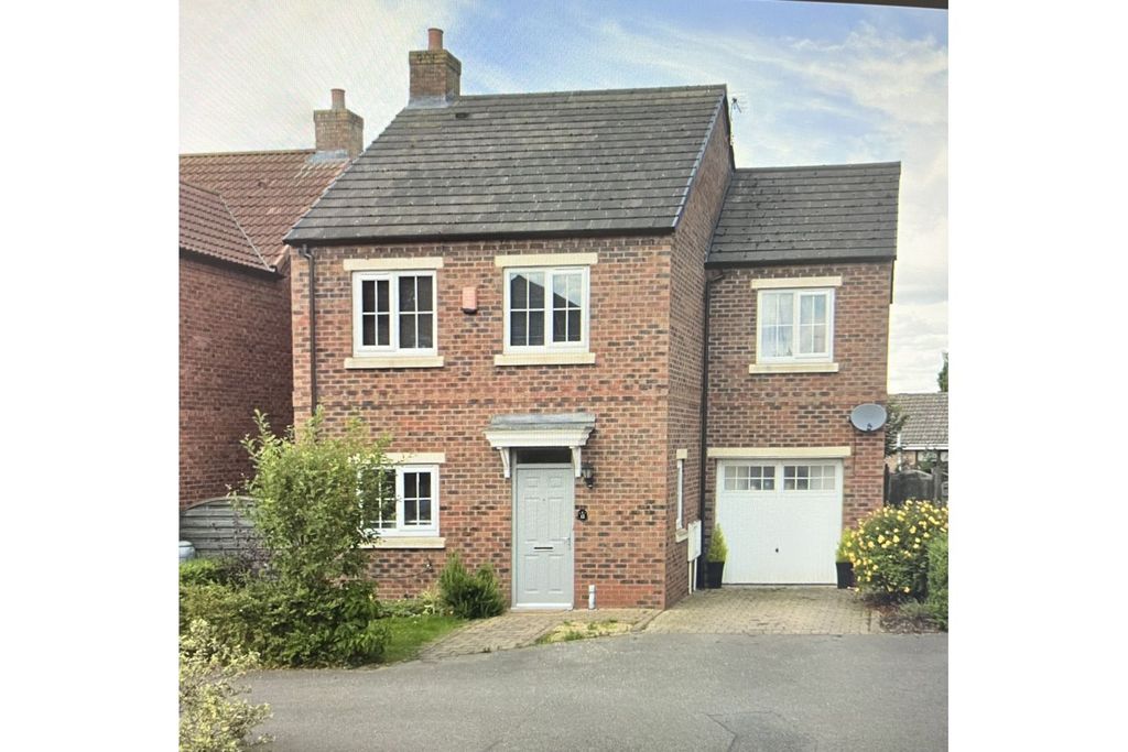 Property photo 1 of 16 Front