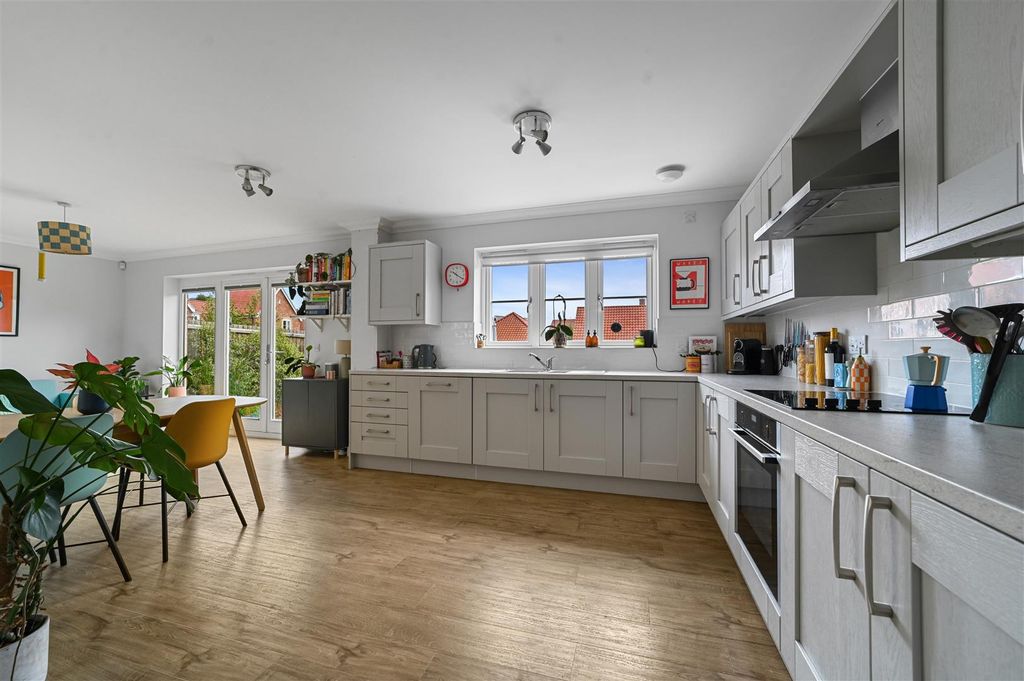 Property photo 2 of 28 Kitchen Dining Room
