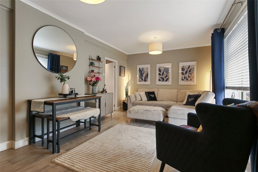 Property photo 3 of 21 Picture No. 04