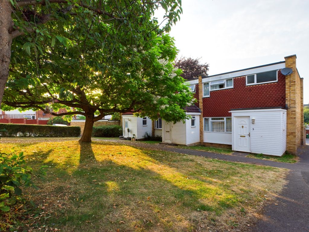 Property photo 1 of 12