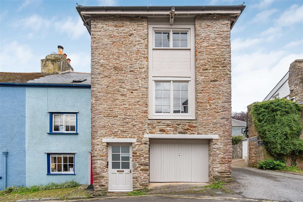 Property photo 1 of 45 65_81069.Jpg
