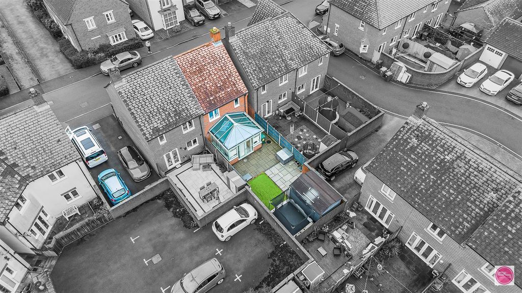 Property photo 3 of 39 Hope Way, Church Gresley (3).Jpg