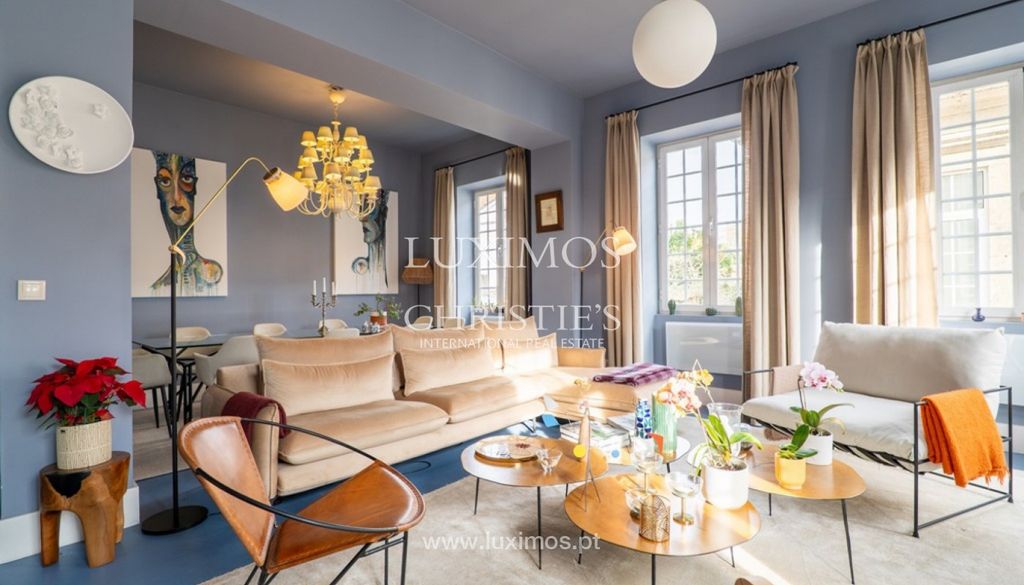 Property photo 2 of 24