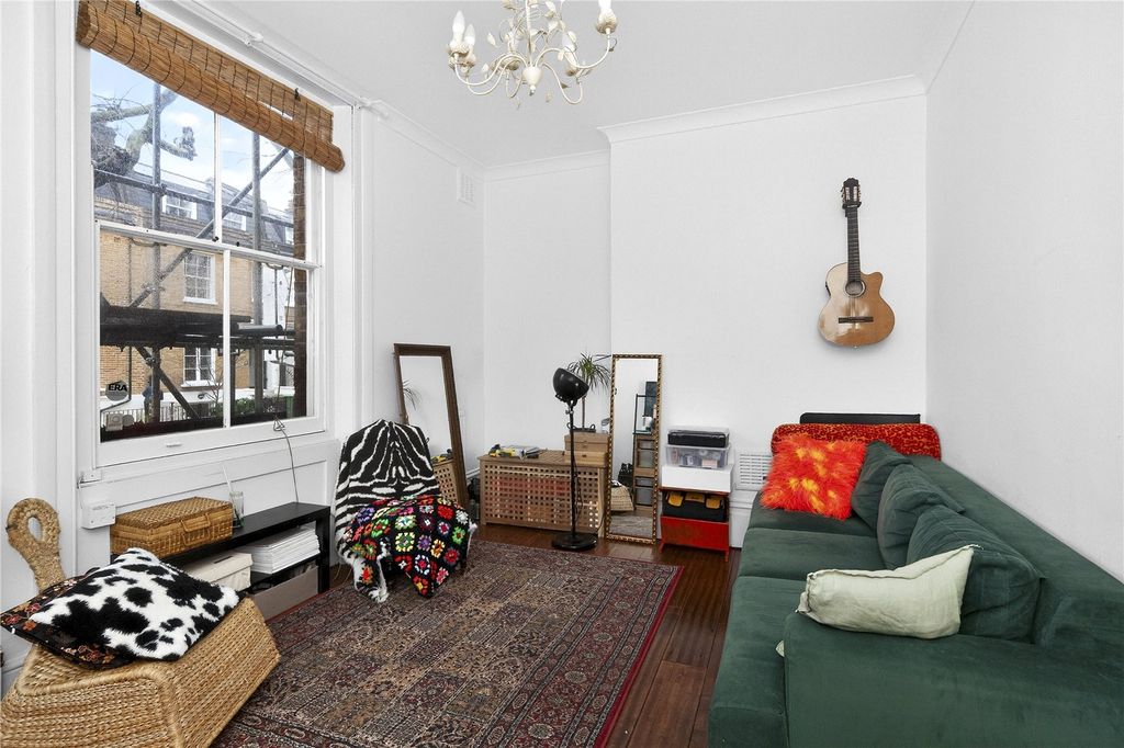 Property photo 1 of 19 Reception Room