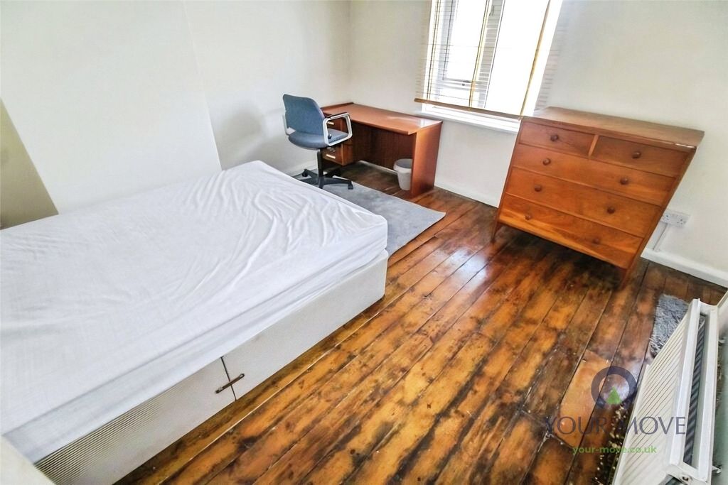 Property photo 2 of 5 Double Bedroom