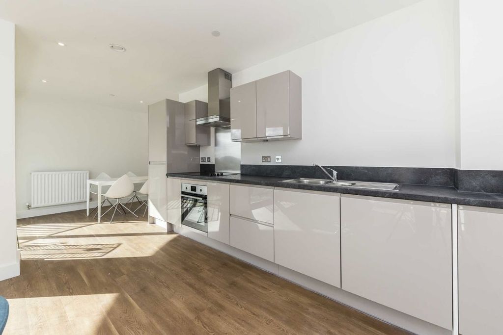 Property photo 2 of 5