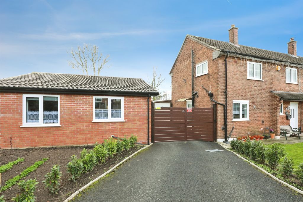 Property photo 1 of 29