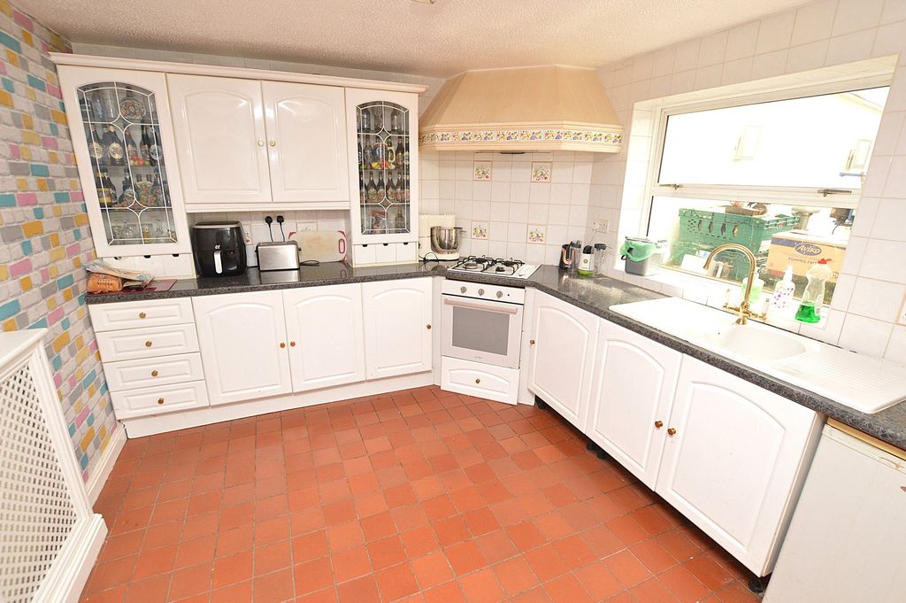 Property photo 2 of 13 Kitchen/Diner