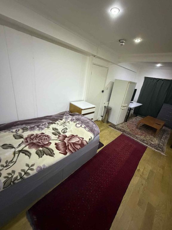 Property photo 3 of 3