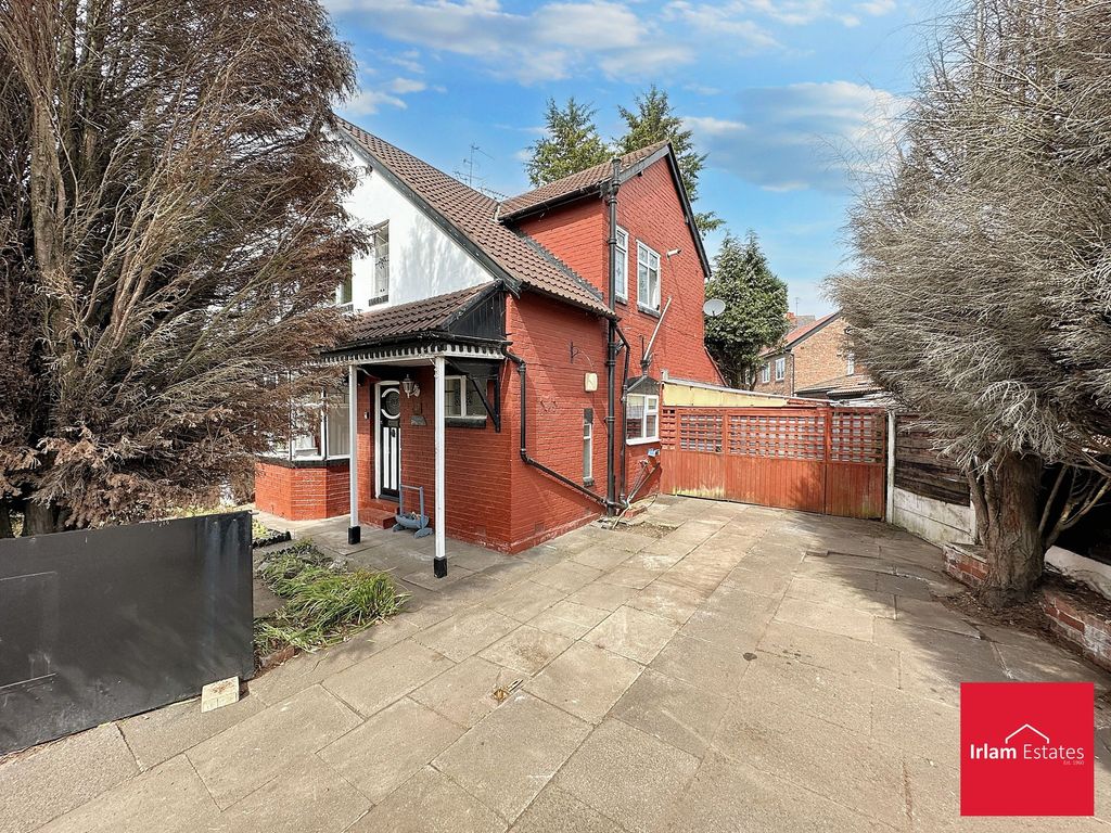 Property photo 2 of 16