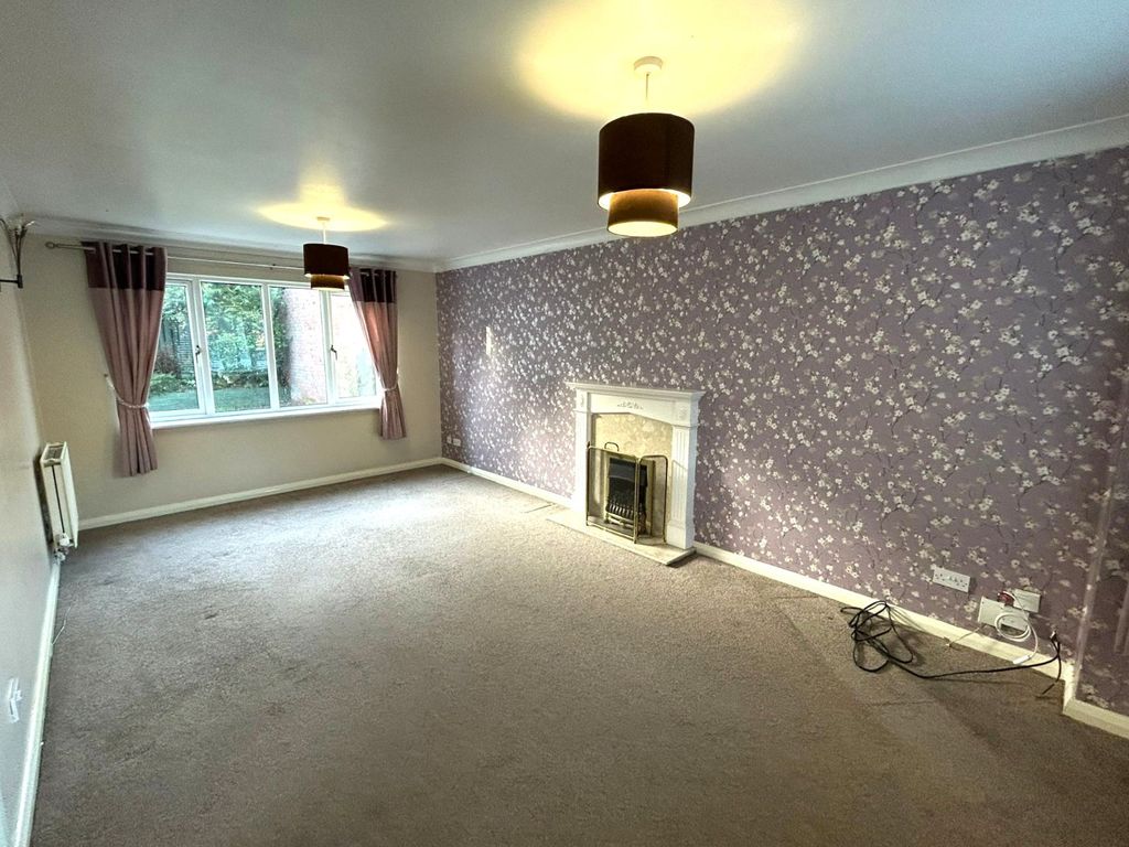 Property photo 2 of 22 Picture No. 30