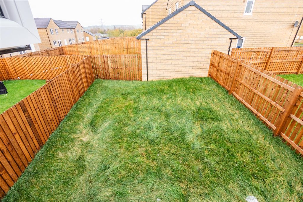 Property photo 3 of 21