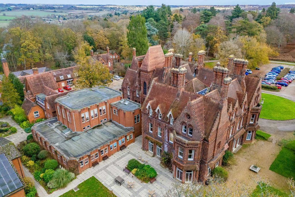 Property photo 3 of 19 All Nations Cristian College, 1971-6.Jpg