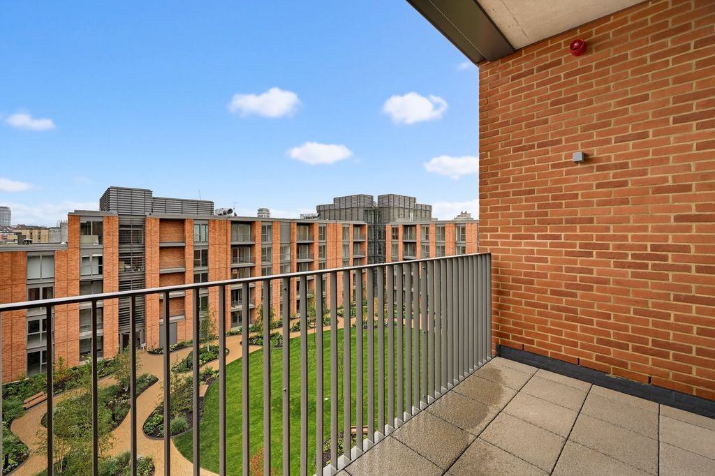 Property photo 3 of 15 Balcony