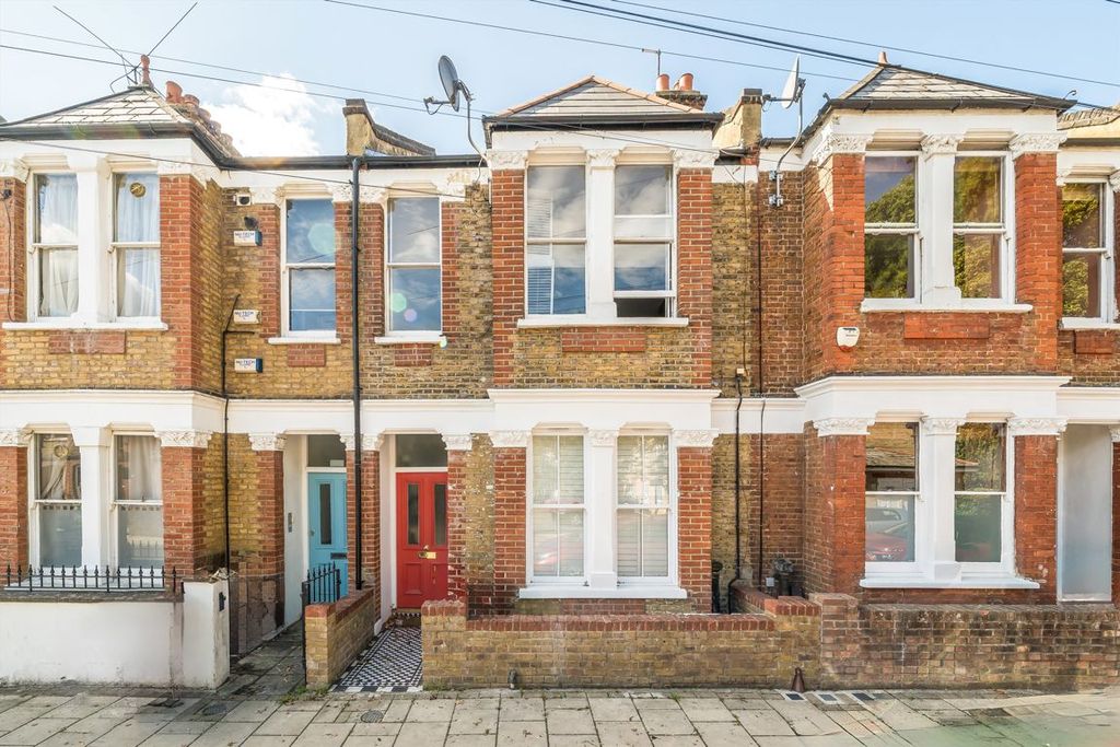 Property photo 1 of 9