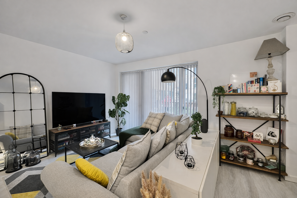 Property photo 3 of 12