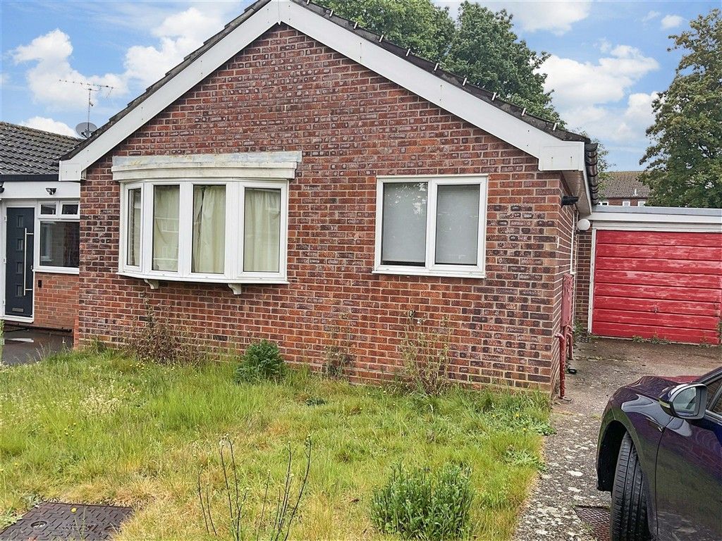 Property photo 1 of 2 Front