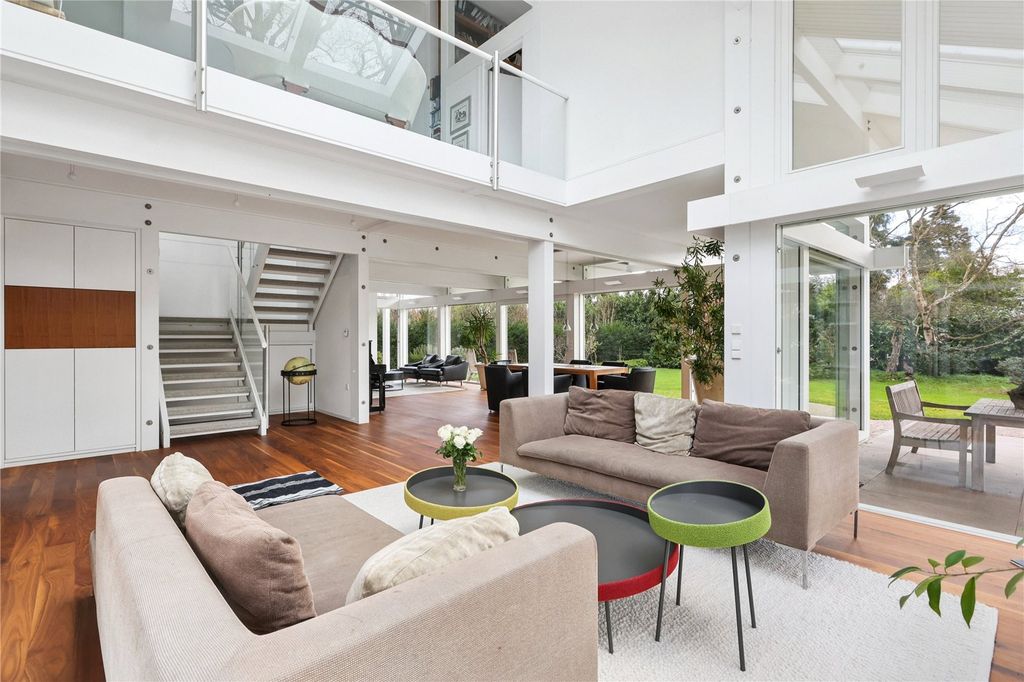 Property photo 2 of 19 Picture No. 03