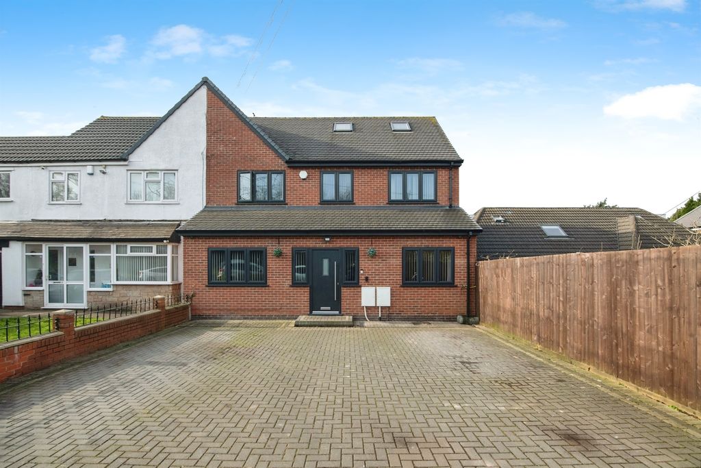 Property photo 1 of 28