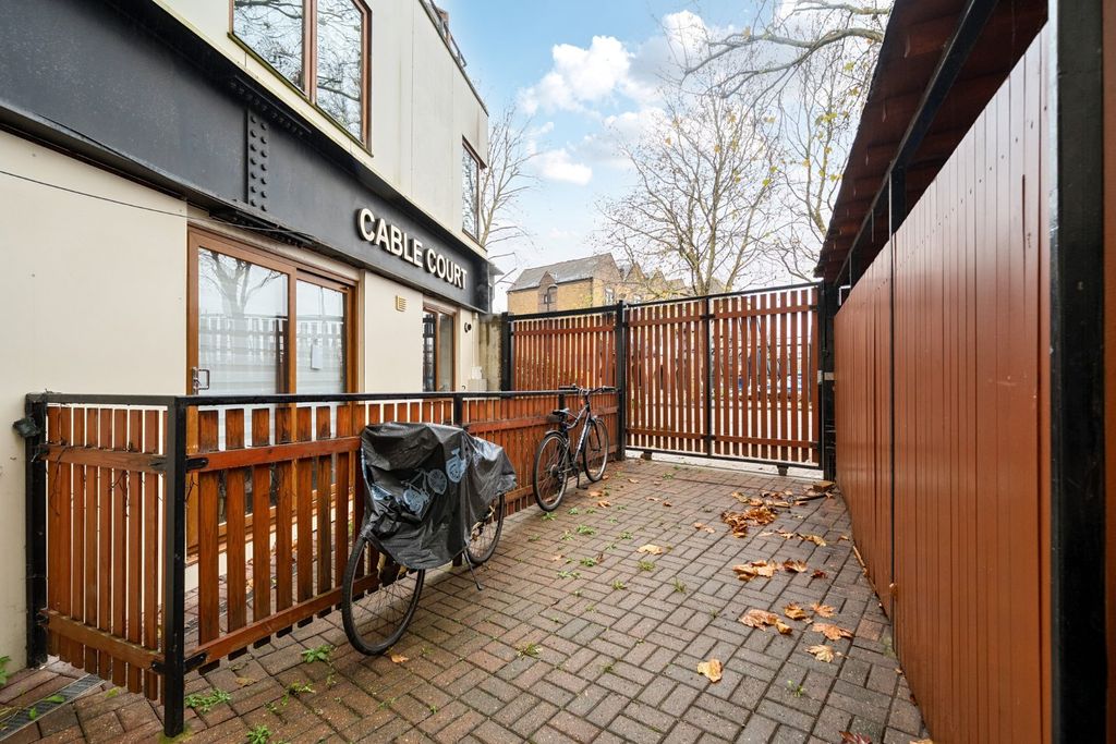 Property photo 2 of 18 Picture No. 14