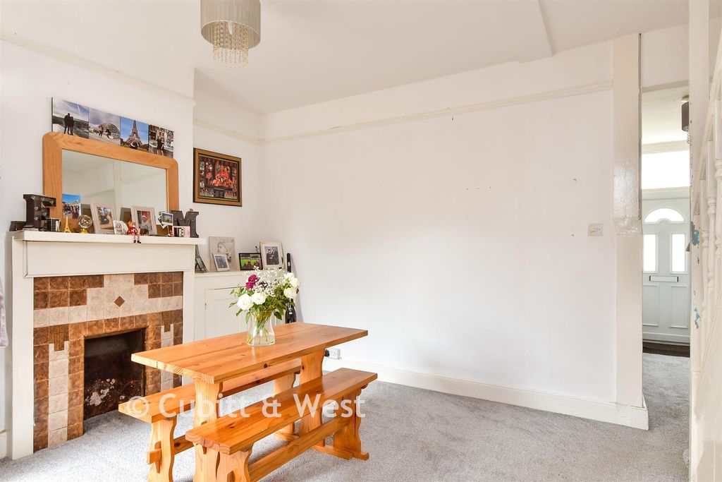 Property photo 2 of 13 Dining Room