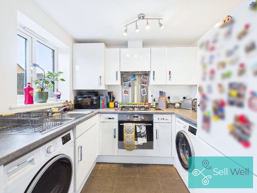 Property photo 3 of 18 Kitchen/Diner