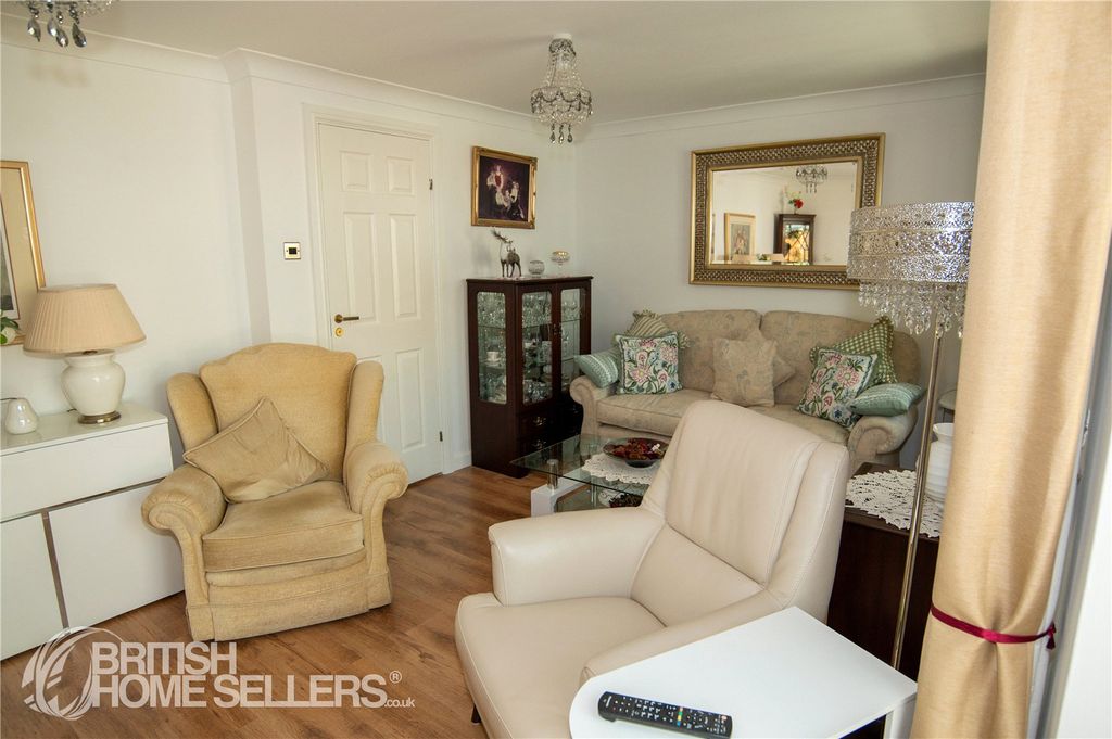 Property photo 3 of 24 Picture No. 22