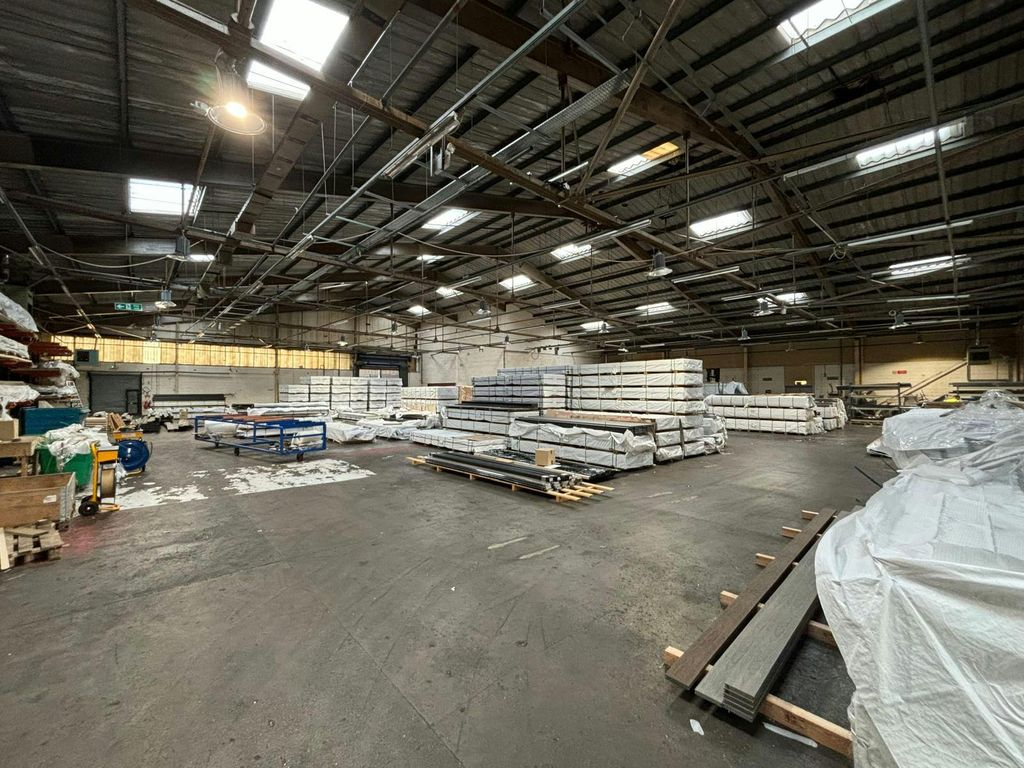 Property photo 3 of 8 Originala11B9D931C1A415C825F98Ef463D8D64.Jpeg