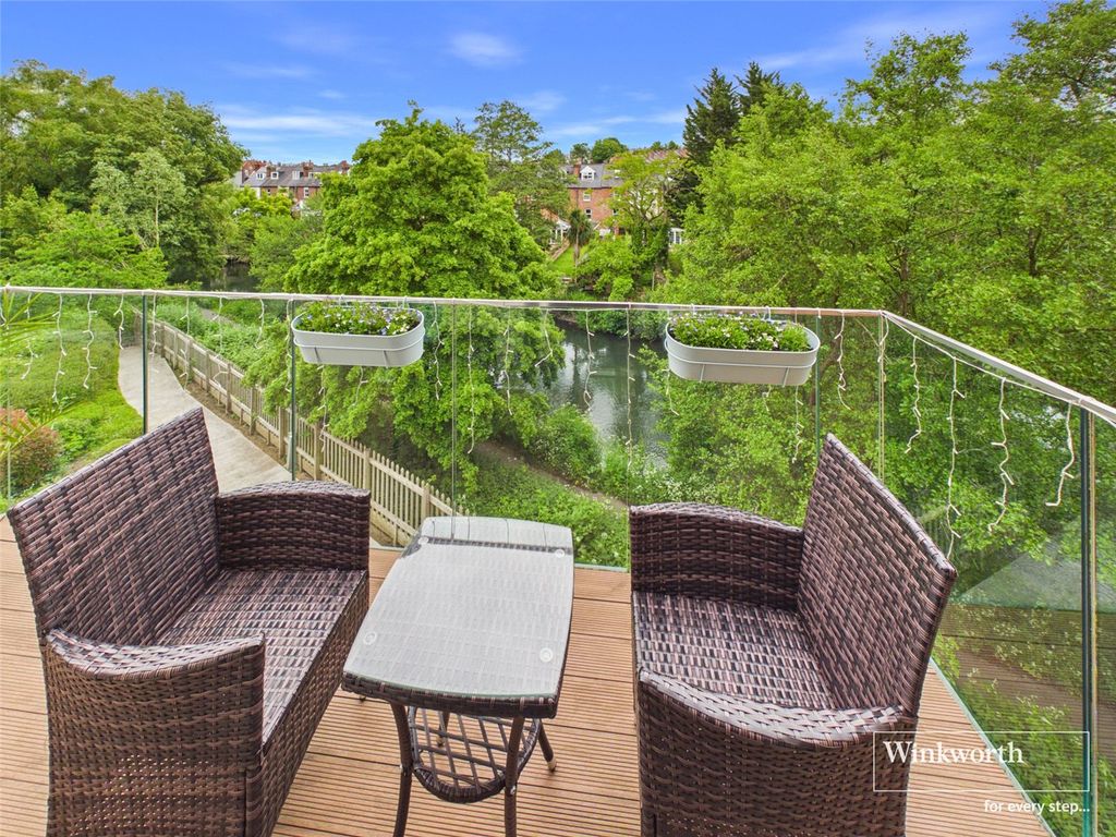 Property photo 2 of 16 Picture No. 09