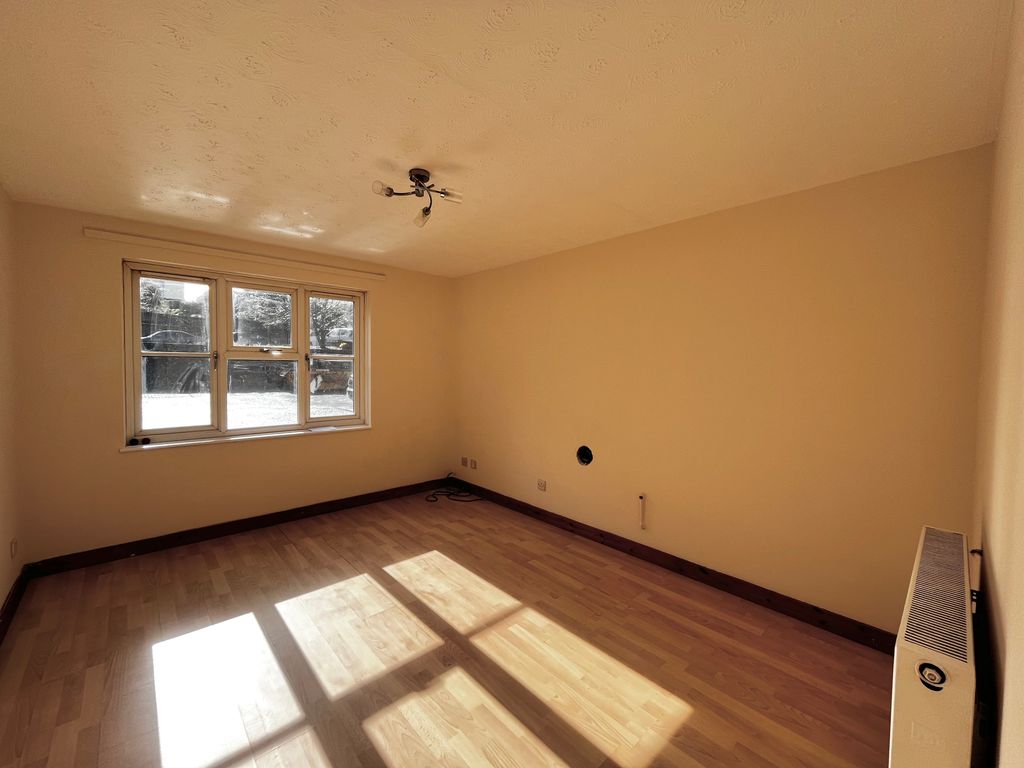 Property photo 3 of 6 Annex