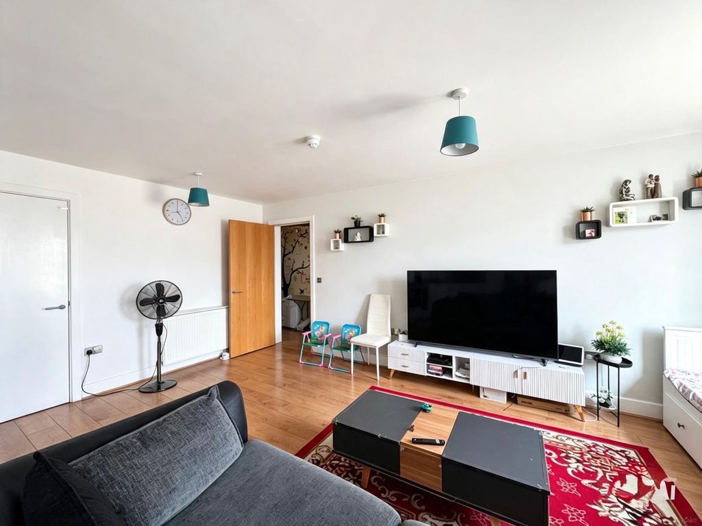 Property photo 3 of 12 Flat 18 Tabriz (1)