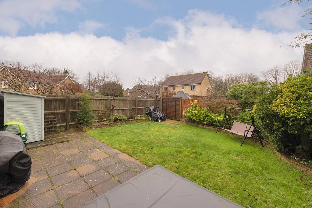 Property photo 2 of 14 Garden