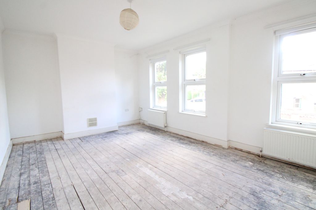 Property photo 2 of 8 249 & 251 Edward Road, Walthamstow, London E17 6Nu
