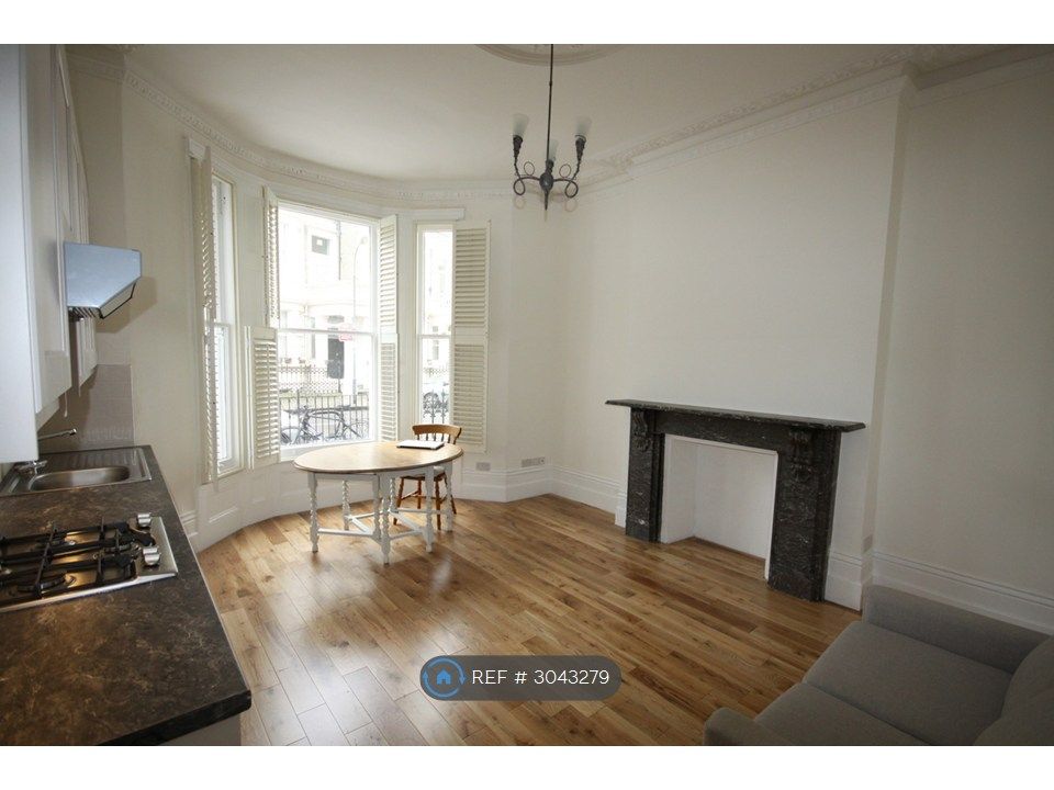 Property photo 1 of 4