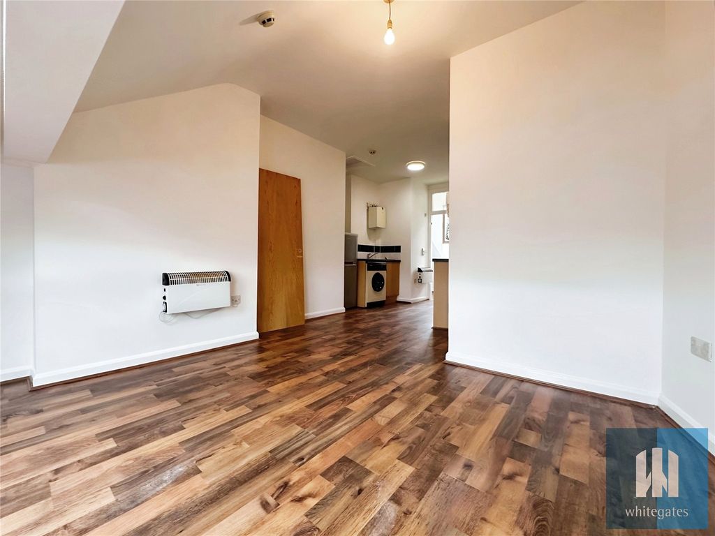 Property photo 3 of 11 Picture No. 23