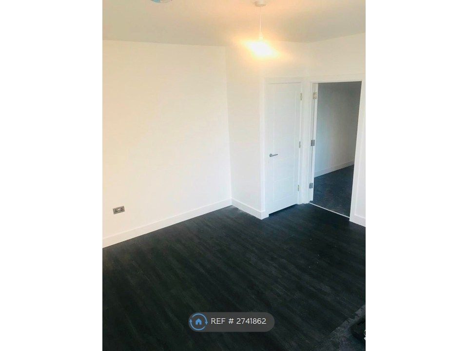 Property photo 2 of 6 Living Room