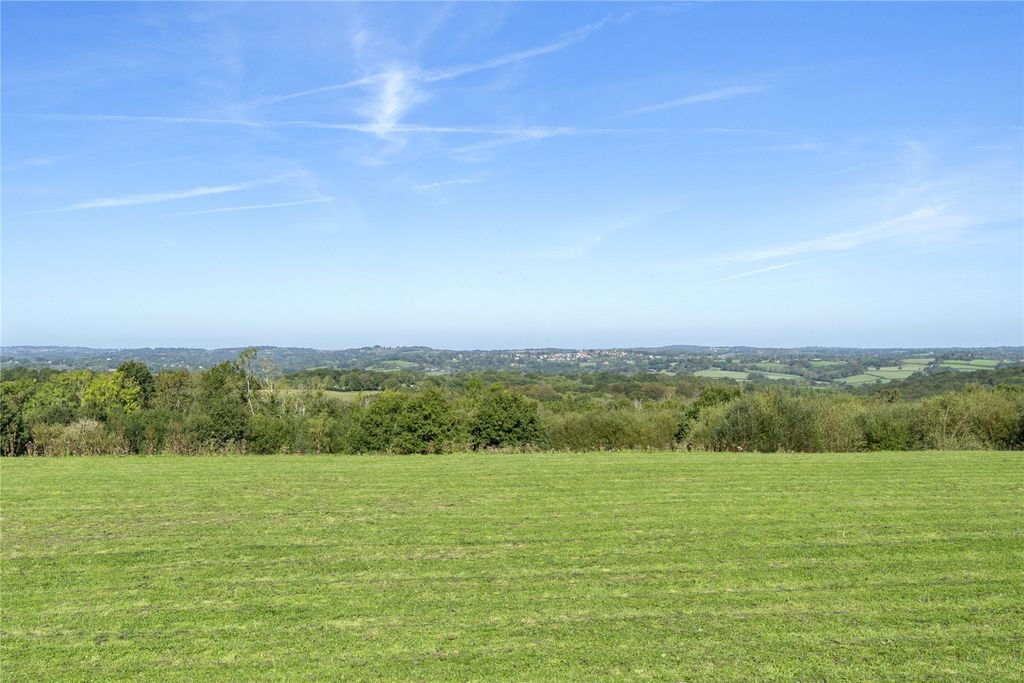 Property photo 3 of 25 Picture No. 03