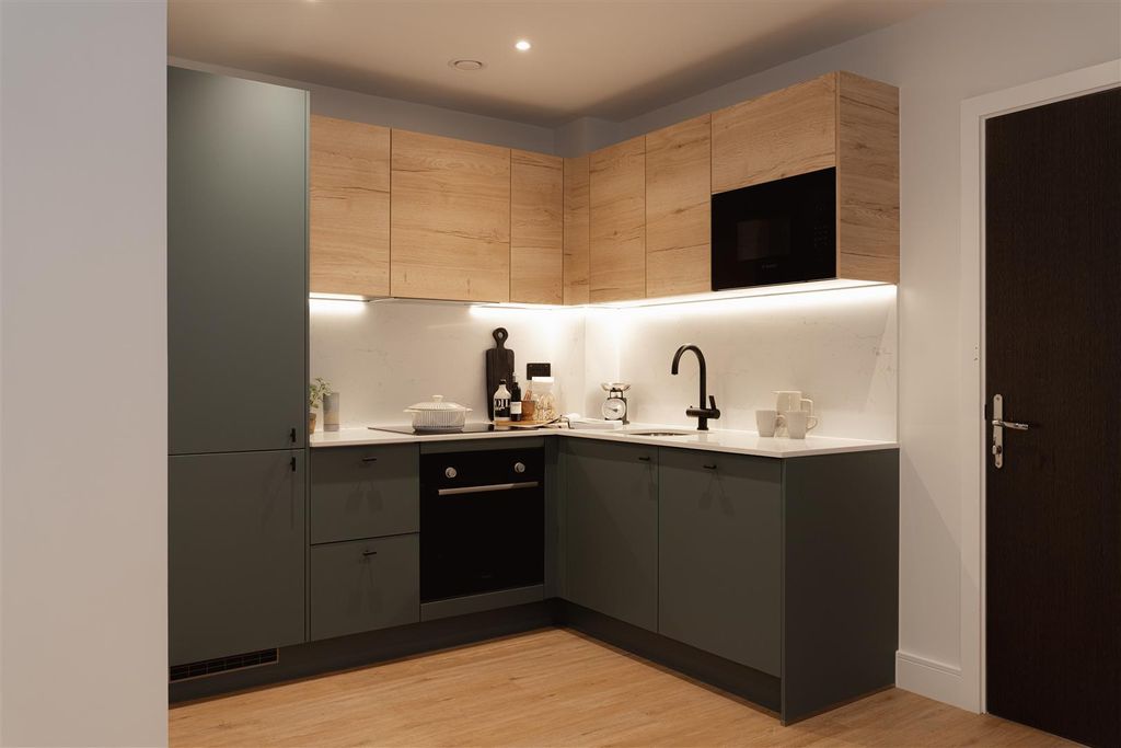 Property photo 1 of 18 The Vale Kitchen.Jpg