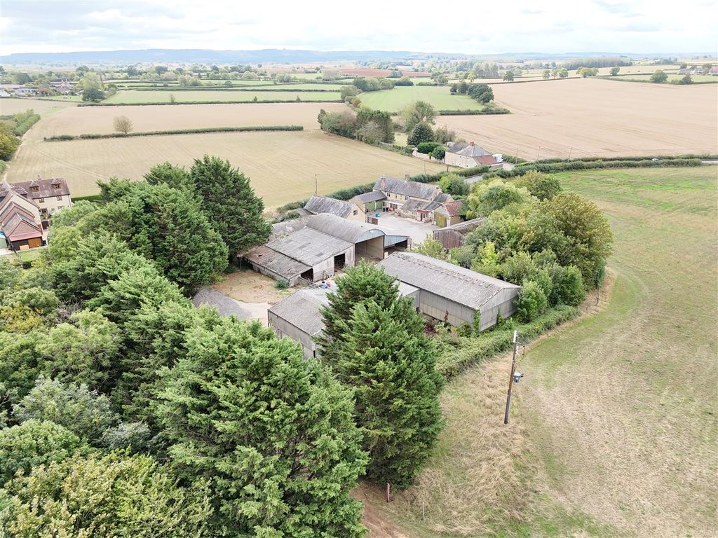Property photo 1 of 31